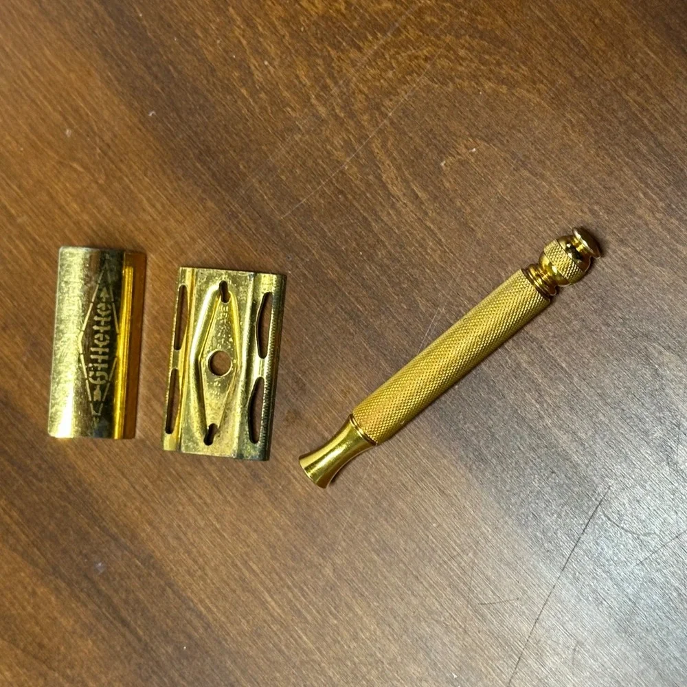 Vintage‎ Gillette Tech Safety Razor Gold Tone 3 Piece Made in USA